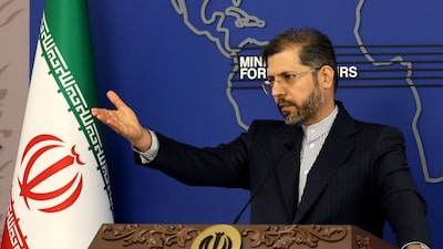 Irán exige autorización militar para cruzar Ormuz y el crudo vuelve a repuntar Irán exige autorización militar para cruzar Ormuz y el crudo vuelve a repuntar