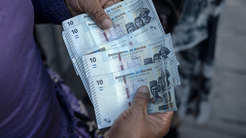 Bolivia necesita más que una mejora en su calificación para generar confianza, afirman analistas Bolivia necesita más que una mejora en su calificación para generar confianza, afirman analistas