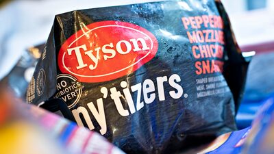 Tyson, concorrente da JBS nos EUA, recorre a imigrantes para preencher vagas Tyson, concorrente da JBS nos EUA, recorre a imigrantes para preencher vagas