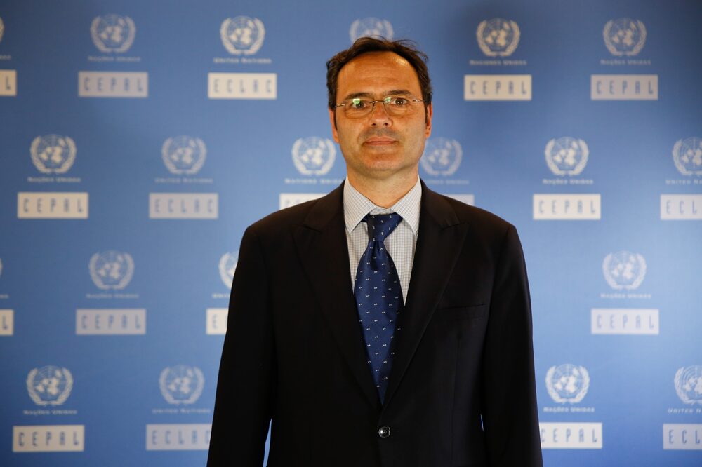 Director del Centro Latinoamericano y Caribeño de Demografía (CELADE)-División de Población de la CEPAL Director del Centro Latinoamericano y Caribeño de Demografía (CELADE)-División de Población de la CEPAL