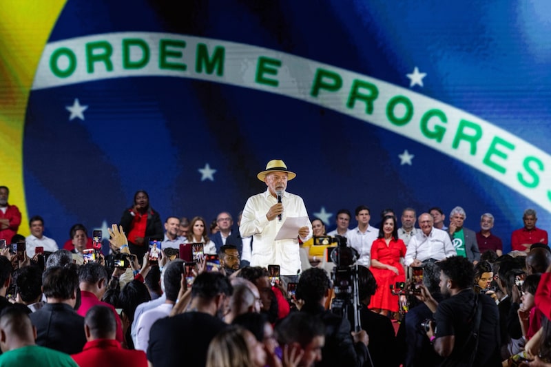 Perspectiva de um novo mandato de Lula reacende dúvidas sobre o ajuste fiscal necessário para estabilizar as contas públicas (Foto: Maira Erlich/Bloomberg) Perspectiva de um novo mandato de Lula reacende dúvidas sobre o ajuste fiscal necessário para estabilizar as contas públicas (Foto: Maira Erlich/Bloomberg)