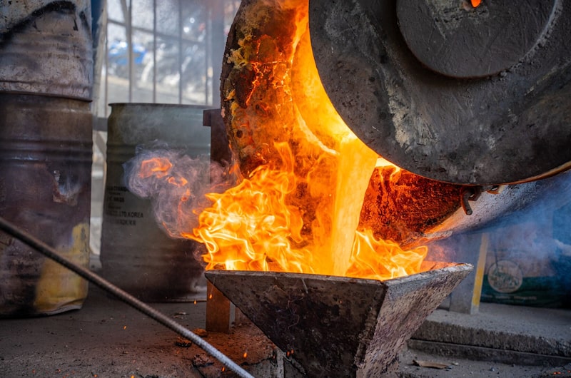 El metal precioso se ha consolidado dentro de un rango estrecho en los últimos meses, aunque las ganancias de esta semana de alrededor del 2,5%. El metal precioso se ha consolidado dentro de un rango estrecho en los últimos meses, aunque las ganancias de esta semana de alrededor del 2,5%.