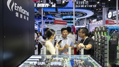 Mesmo no prejuízo, fundadores de empresas chinesas de chips tornam-se bilionários Mesmo no prejuízo, fundadores de empresas chinesas de chips tornam-se bilionários