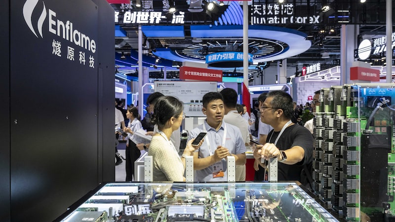 Mesmo no prejuízo, fundadores de empresas chinesas de chips tornam-se bilionários Mesmo no prejuízo, fundadores de empresas chinesas de chips tornam-se bilionários