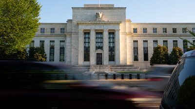 Como a economia dos EUA aquecida afeta a decisão do Fed Como a economia dos EUA aquecida afeta a decisão do Fed