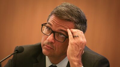 Na véspera do Copom, Lula e Senado pressionam BC por sinal de corte da Selic Na véspera do Copom, Lula e Senado pressionam BC por sinal de corte da Selic