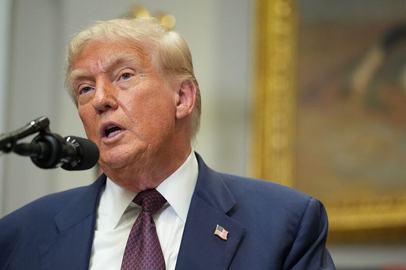 Donald Trump. El presidente ha dicho que podría desvelar gravámenes separados sobre todos los productos que contengan chips semiconductores tan pronto como la próxima semana. Donald Trump. El presidente ha dicho que podría desvelar gravámenes separados sobre todos los productos que contengan chips semiconductores tan pronto como la próxima semana.