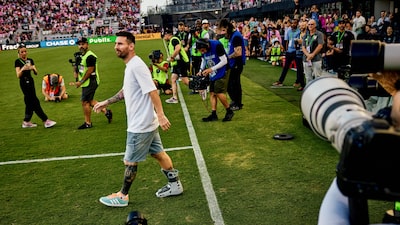 Lionel Messi anuncia su retiro de la Selección Argentina Lionel Messi anuncia su retiro de la Selección Argentina