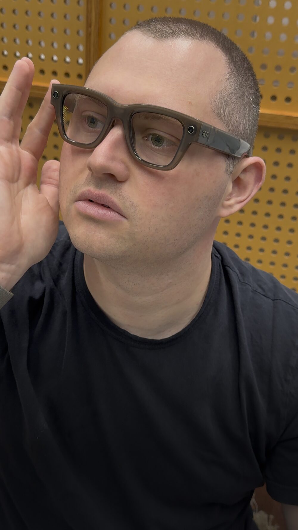 Meta lanza unas gafas con pantalla donde la interfaz del software es clara y sencilla. Meta lanza unas gafas con pantalla donde la interfaz del software es clara y sencilla.