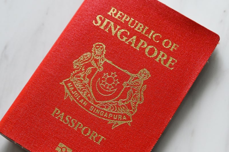 Tener un pasaporte de Singapur significa obtener la entrada sin visado a un récord de 195 destinos mundiales. Tener un pasaporte de Singapur significa obtener la entrada sin visado a un récord de 195 destinos mundiales.