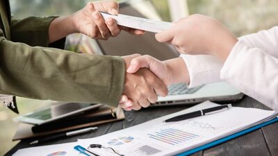 Crecen los créditos bancarios en Ecuador, aunque se desacelera el ritmo Crecen los créditos bancarios en Ecuador, aunque se desacelera el ritmo