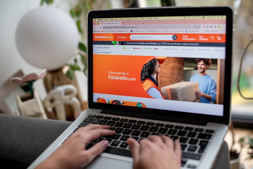 La apuesta online de Falabella aún no ha rendido los frutos que se esperaban. La apuesta online de Falabella aún no ha rendido los frutos que se esperaban.