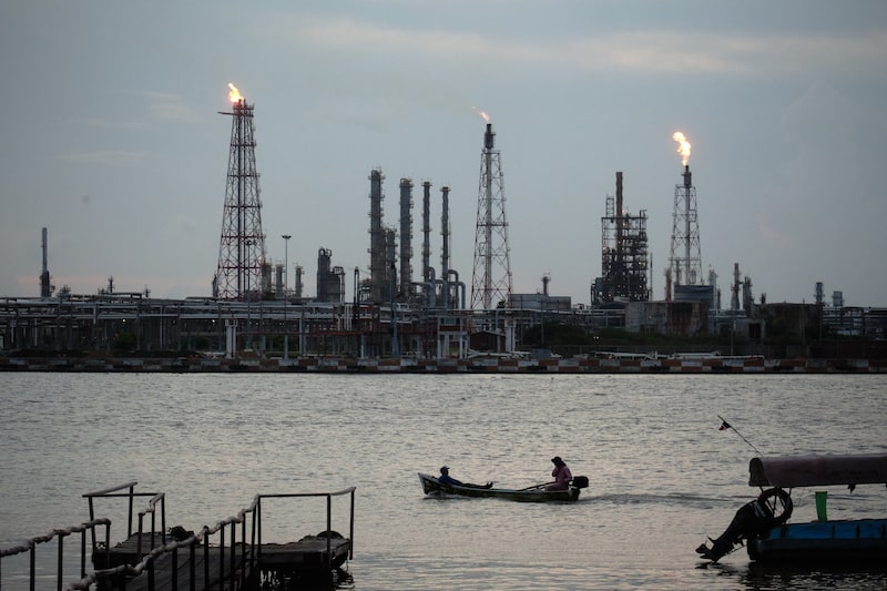 Una refinería de petróleo en Pueblo Viejo, Veracruz, México.
Fotógrafo: Mauricio Palos/Bloomberg Una refinería de petróleo en Pueblo Viejo, Veracruz, México.
Fotógrafo: Mauricio Palos/Bloomberg