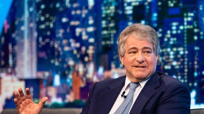 Carteira de US$ 74 bi do SVB atrai fundos de private equity, do Apollo ao Carlyle Carteira de US$ 74 bi do SVB atrai fundos de private equity, do Apollo ao Carlyle