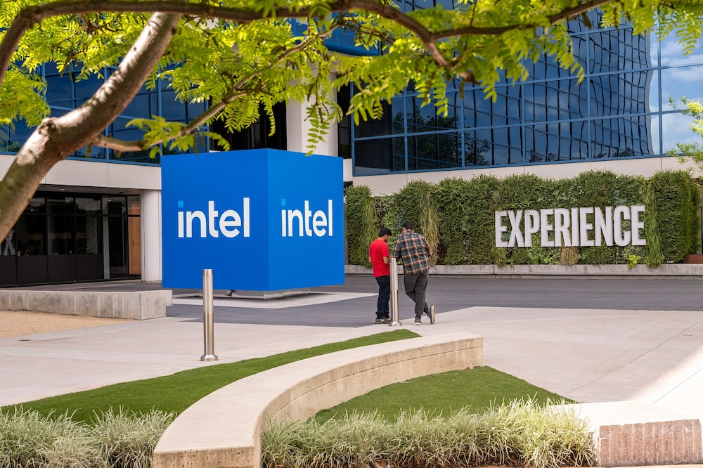 Exteriores de las oficinas de Intel. Fotógrafo: David Paul Morris/Bloomberg Exteriores de las oficinas de Intel. Fotógrafo: David Paul Morris/Bloomberg