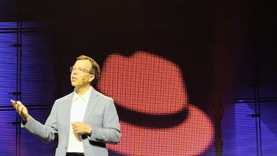 ‘Adoção de IA não é opcional’, diz CEO da Red Hat, empresa da IBM que fatura US$ 7 bi ‘Adoção de IA não é opcional’, diz CEO da Red Hat, empresa da IBM que fatura US$ 7 bi