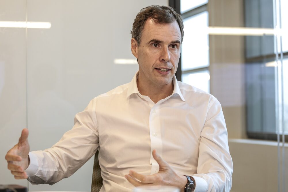 Segundo ele, a empresa tem mantido conversas com o banco central, reguladores e o Ministério das Finanças do México Segundo ele, a empresa tem mantido conversas com o banco central, reguladores e o Ministério das Finanças do México