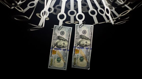 Argentina’s Government Auctions Off Its Own Bonds to Curb Rise of Parallel Dollar Argentina’s Government Auctions Off Its Own Bonds to Curb Rise of Parallel Dollar