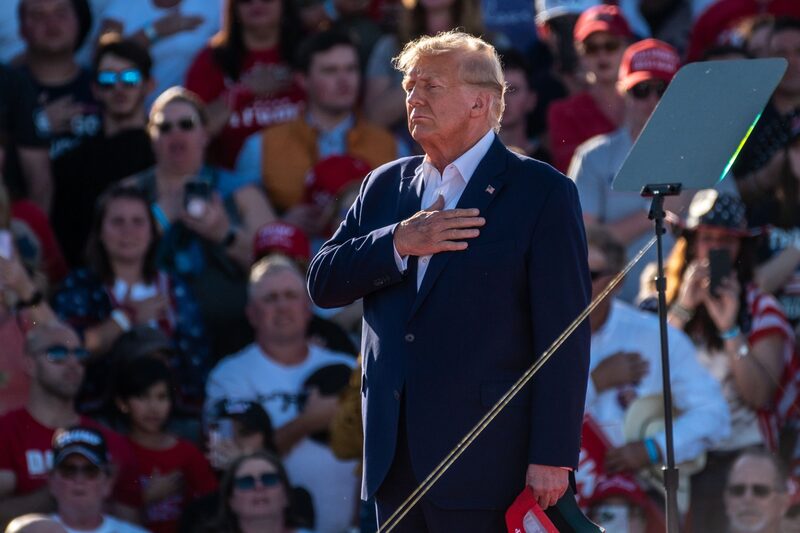 O ex-presidente Donald Trump em evento de campanha no Texas no último fim de semana (Sergio Flores/Bloomberg) O ex-presidente Donald Trump em evento de campanha no Texas no último fim de semana (Sergio Flores/Bloomberg)