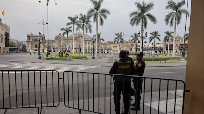 Reformas de salarios y pensiones restarían US$3.400 millones a las finanzas de Perú Reformas de salarios y pensiones restarían US$3.400 millones a las finanzas de Perú