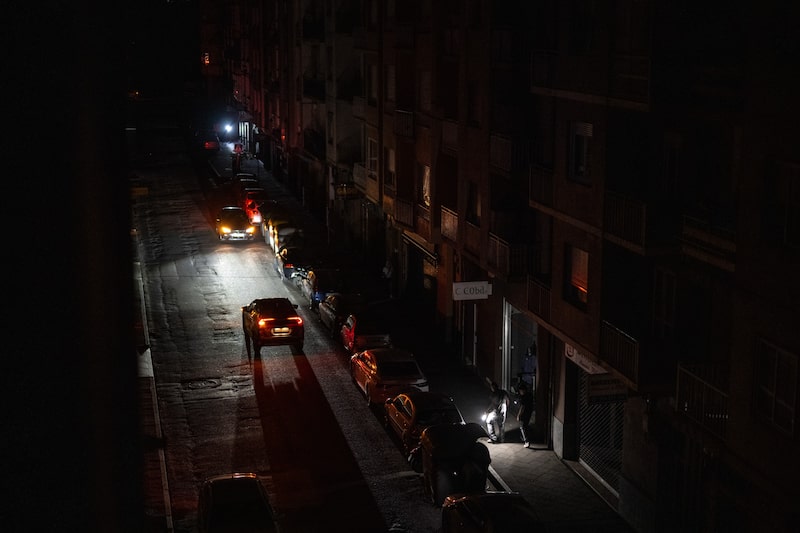 El 28 de septiembre de 2016, la red del estado de Australia Meridional sufrió un apagón. En aquel momento generaba una gran proporción de su energía a partir de turbinas eólicas. (Bloomberg) El 28 de septiembre de 2016, la red del estado de Australia Meridional sufrió un apagón. En aquel momento generaba una gran proporción de su energía a partir de turbinas eólicas. (Bloomberg)