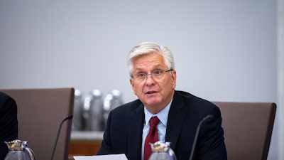 Waller anticipa subidas de tasas de la Fed para frenar la inflación, pero no serán consecutivas Waller anticipa subidas de tasas de la Fed para frenar la inflación, pero no serán consecutivas