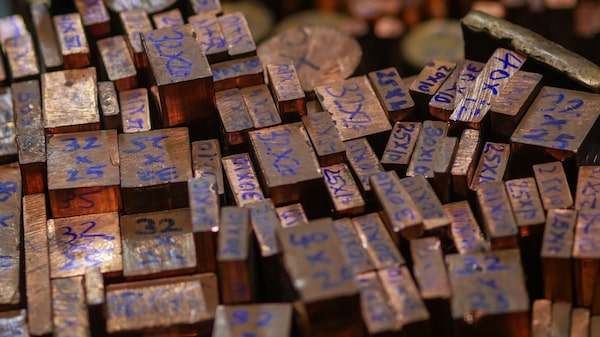 El cobre cae: aumento de las reservas anticipa una demanda débil El cobre cae: aumento de las reservas anticipa una demanda débil