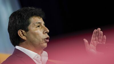 Pedro Castillo, en huelga de hambre, es trasladado al hospital mientras afronta un juicio Pedro Castillo, en huelga de hambre, es trasladado al hospital mientras afronta un juicio