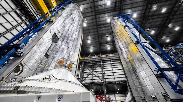 Em desafio à SpaceX, Blue Origin, de Bezos, tenta colocar primeiro foguete em órbita Em desafio à SpaceX, Blue Origin, de Bezos, tenta colocar primeiro foguete em órbita