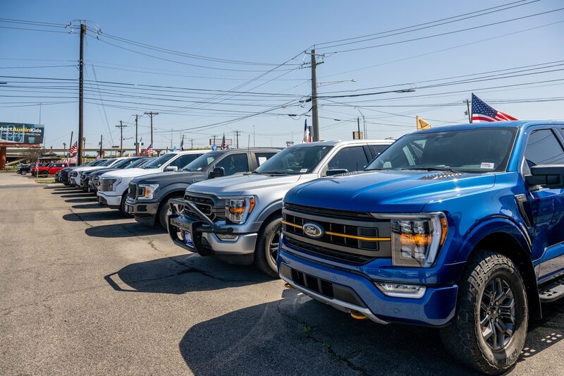 Camionetas Ford-150 en venta en un concesionario, el 24 de marzo de 2025, en Austin, Texas. Foto: Getty Images Camionetas Ford-150 en venta en un concesionario, el 24 de marzo de 2025, en Austin, Texas. Foto: Getty Images