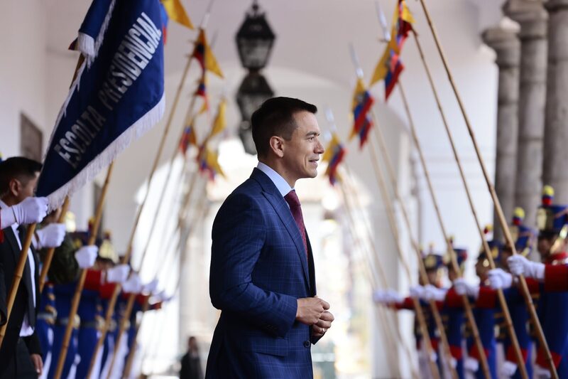 Ecuador tiene la intención de reducir el gasto en aproximadamente un 2% del Producto Interno Bruto mientras el presidente Daniel Noboa lidia con crisis fiscales, de deuda y de seguridad, según su ministro de finanzas. Ecuador tiene la intención de reducir el gasto en aproximadamente un 2% del Producto Interno Bruto mientras el presidente Daniel Noboa lidia con crisis fiscales, de deuda y de seguridad, según su ministro de finanzas.