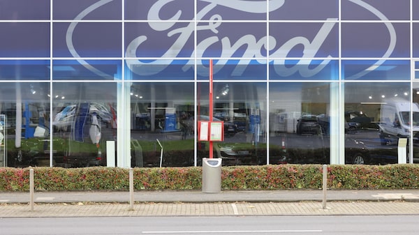 Ford se encamina hacia su peor día desde 2024 al revertir su repunte impulsado por la IA Ford se encamina hacia su peor día desde 2024 al revertir su repunte impulsado por la IA