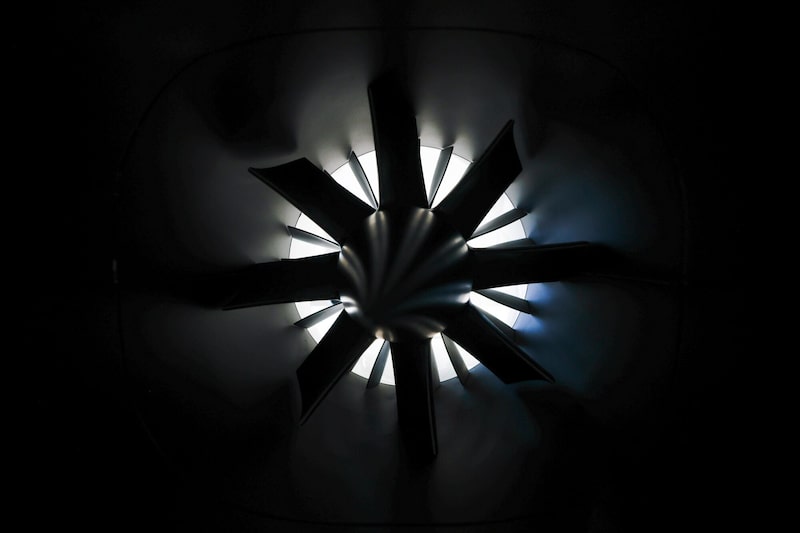 Trump abre la puerta a imponer aranceles sobre aviones comerciales y motores a reacción. Trump abre la puerta a imponer aranceles sobre aviones comerciales y motores a reacción.