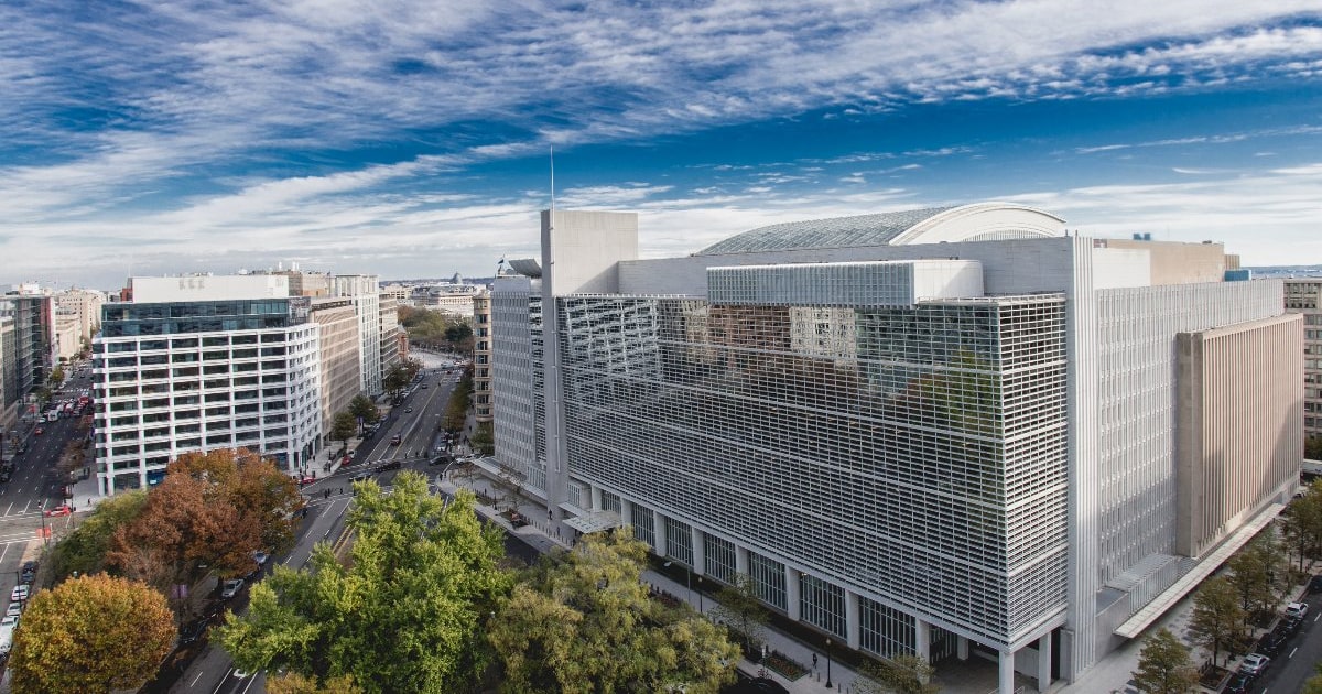 YPF: INVERSIONISTAS BUSCAN ARBITRAJE TRAS ANULACIÓN DE SENTENCIA