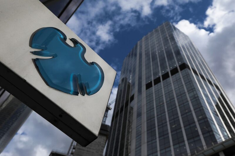 Barclays está entre os bancos com operação nos EUA que estudam mudanças no regime de trabalho (Foto: Luke MacGregor/Bloomberg) Barclays está entre os bancos com operação nos EUA que estudam mudanças no regime de trabalho (Foto: Luke MacGregor/Bloomberg)