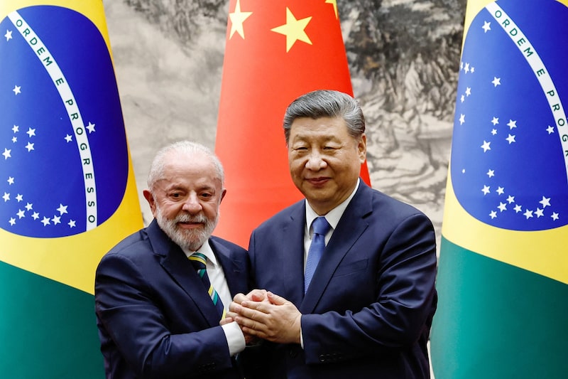 A emissão de panda bonds busca diversificar as fontes de financiamento do Brasil e criar uma referência para empresas brasileiras A emissão de panda bonds busca diversificar as fontes de financiamento do Brasil e criar uma referência para empresas brasileiras