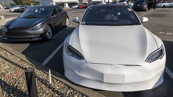 Tesla ahora ofrece préstamos a 84 meses mientras suben las tasas de interés Tesla ahora ofrece préstamos a 84 meses mientras suben las tasas de interés