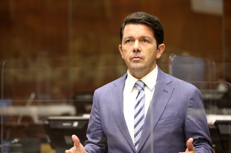 El hasta hoy asambleísta por el oficialismo asumirá la tarde de este miércoles el Ministerio de Gobierno. El hasta hoy asambleísta por el oficialismo asumirá la tarde de este miércoles el Ministerio de Gobierno.