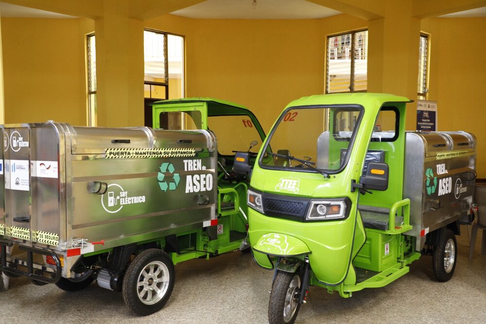 Otro de los propósitos de la nueva ley es poder contar con un marco legal para atraer fábricas de ensamblaje de vehículos eléctricos en Guatemala. Otro de los propósitos de la nueva ley es poder contar con un marco legal para atraer fábricas de ensamblaje de vehículos eléctricos en Guatemala.