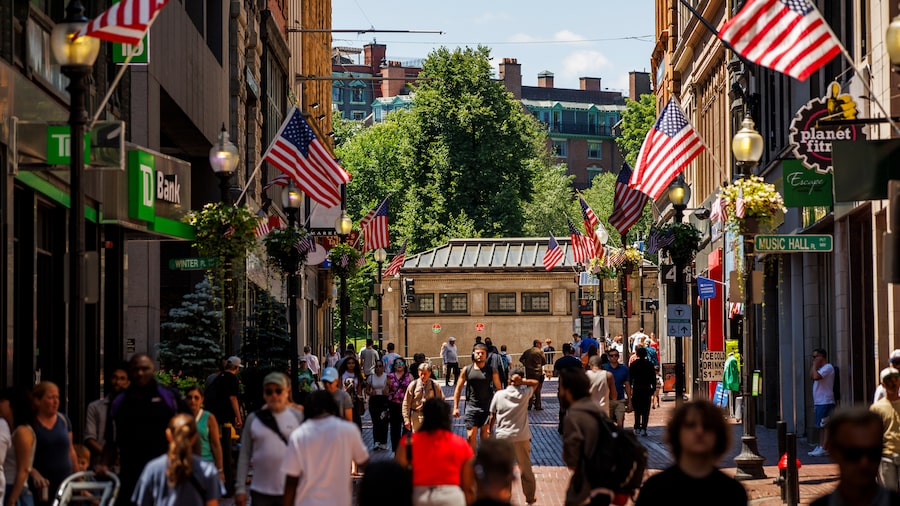 El gasto del consumidor en EE.UU. apenas crece mientras persiste la inflación El gasto del consumidor en EE.UU. apenas crece mientras persiste la inflación