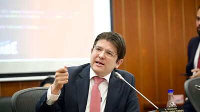 Colombia revive el terror de los 90 tras ola de explosiones y atentado contra Uribe Colombia revive el terror de los 90 tras ola de explosiones y atentado contra Uribe