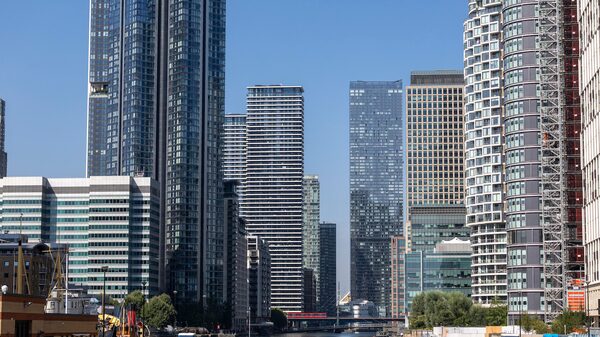 Volta ao escritório: JPMorgan e varejo lideram a retomada de Canary Wharf, em Londres Volta ao escritório: JPMorgan e varejo lideram a retomada de Canary Wharf, em Londres