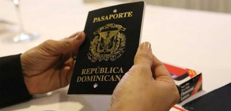 Fuente: http://www.cdrc.gov.do/servicios-consulares/pasaportes/renovacion-de-pasaporte-por-caducidad-de-la-libreta Fuente: http://www.cdrc.gov.do/servicios-consulares/pasaportes/renovacion-de-pasaporte-por-caducidad-de-la-libreta