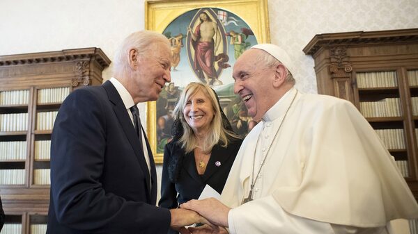 Biden visita a papa Francisco mientras obispos EE.UU. sopesan negarle la comunión Biden visita a papa Francisco mientras obispos EE.UU. sopesan negarle la comunión