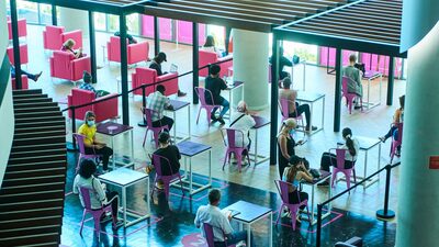 Duas doses da vacina da J&J reduzem internações pela ômicron Duas doses da vacina da J&J reduzem internações pela ômicron