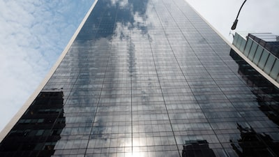 Apollo explora nuevas vías para financiar a gobiernos endeudados y la infraestructura de IA Apollo explora nuevas vías para financiar a gobiernos endeudados y la infraestructura de IA