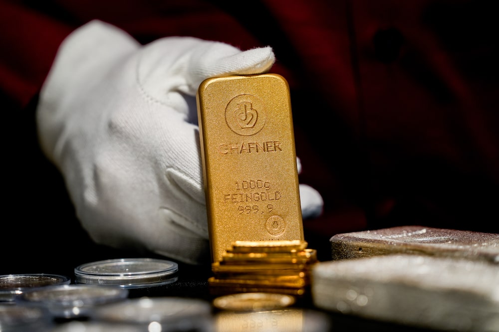 Gold Tops $5,500 as Record Rally Gains Pace Gold Tops $5,500 as Record Rally Gains Pace