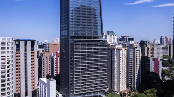 HBR, dona do shopping Mogi, faz oferta pela Helbor para criar gigante imobiliária HBR, dona do shopping Mogi, faz oferta pela Helbor para criar gigante imobiliária