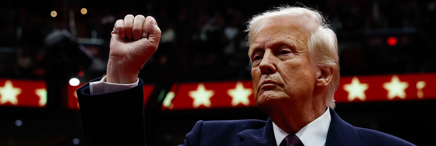 El presidente de Estados Unidos, Donald Trump, durante el desfile de la 60ª inauguración presidencial en el Capital One Arena en Washington, DC, el lunes 20 de enero de 2025. El presidente de Estados Unidos, Donald Trump, durante el desfile de la 60ª inauguración presidencial en el Capital One Arena en Washington, DC, el lunes 20 de enero de 2025.