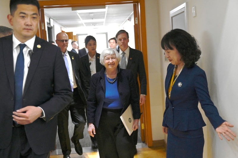 Yellen avanza en los lazos entre Estados Unidos y China a pesar de las duras críticas a las exportaciones Yellen avanza en los lazos entre Estados Unidos y China a pesar de las duras críticas a las exportaciones